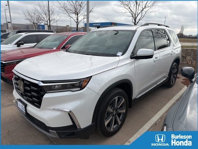 2025 Honda Pilot Elite's photo