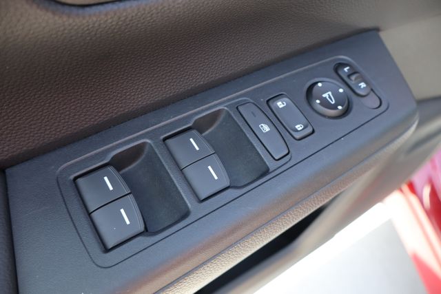 2025 Honda CR-V Sport-L - Photo 14