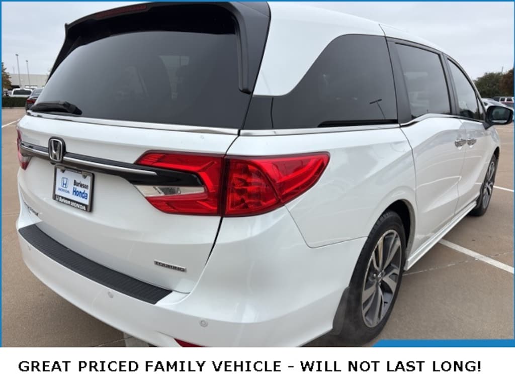 Used 2022 Honda Odyssey Touring Van