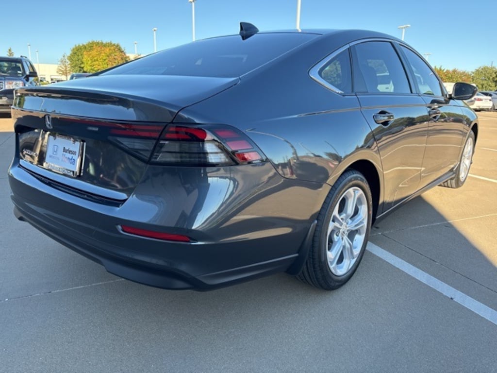 New 2025 Honda Accord LX Sedan