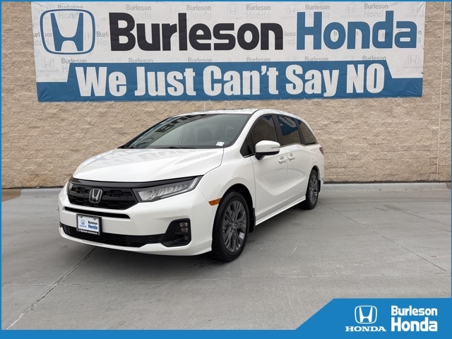 2026 Honda Odyssey Touring's photo