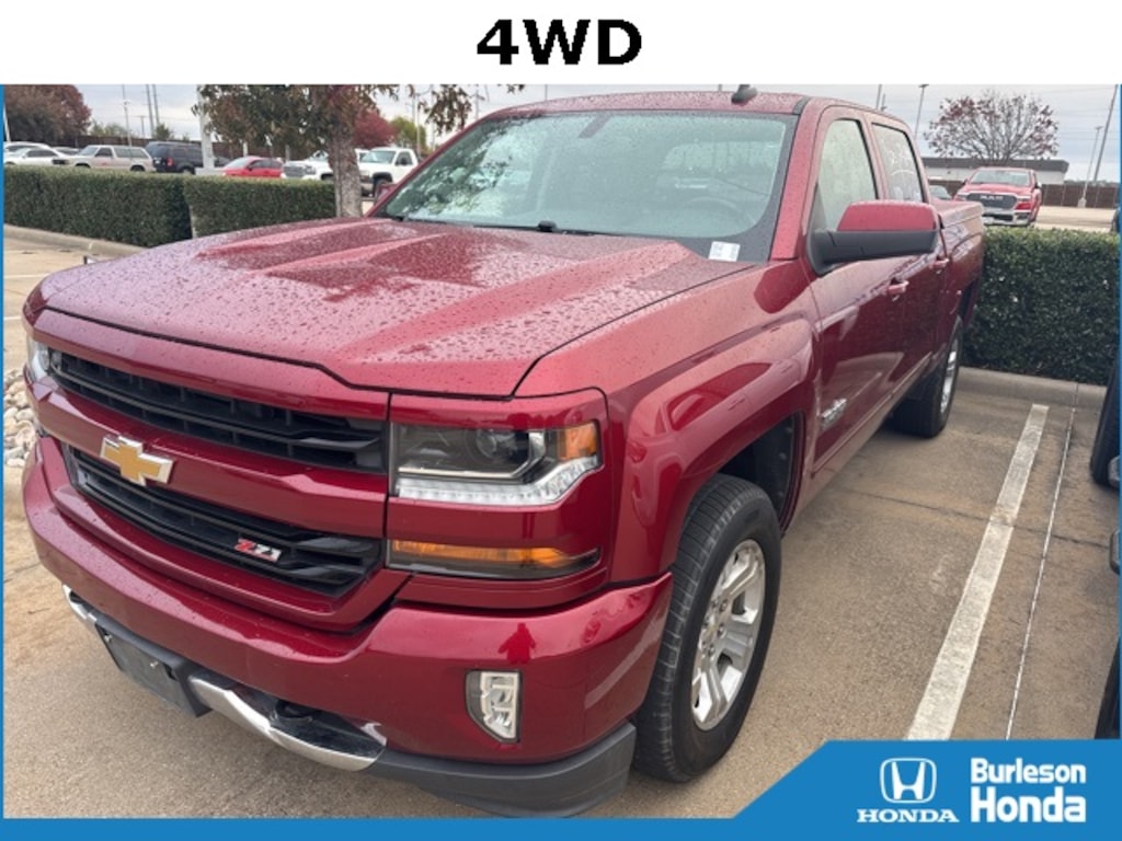 Used 2018 Chevrolet Silverado 1500 LT Truck Crew Cab