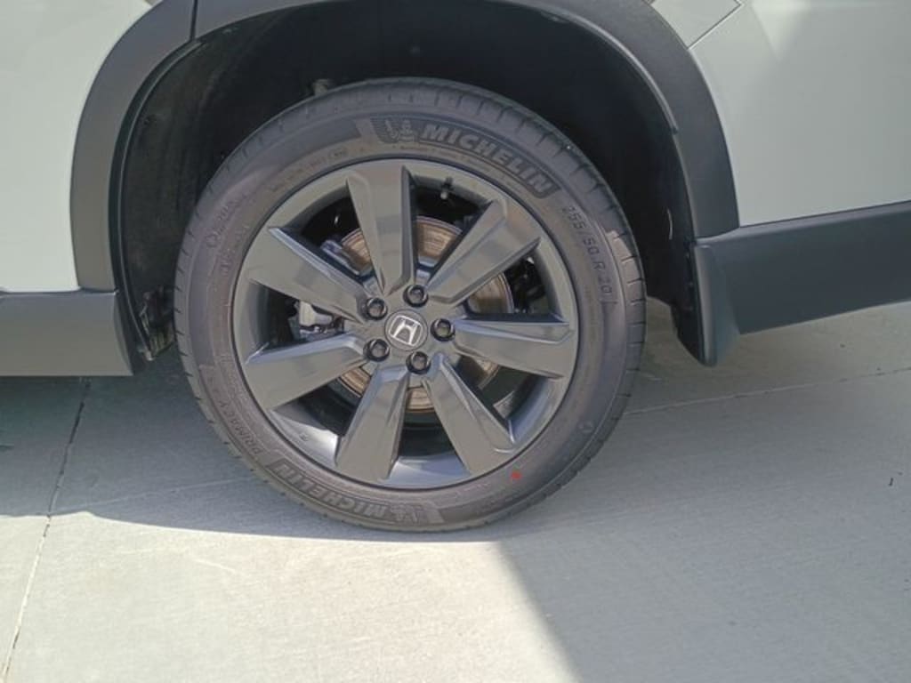Certified 2025 Honda Pilot Sport SUV