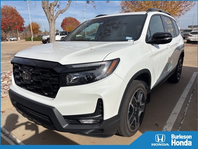 2022 Honda Passport Elite's photo