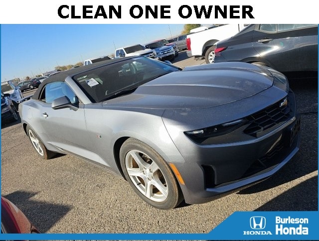 2020 Chevrolet Camaro 1LT's photo