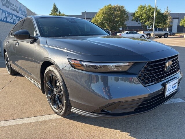 2025 Honda Accord SE photo 2