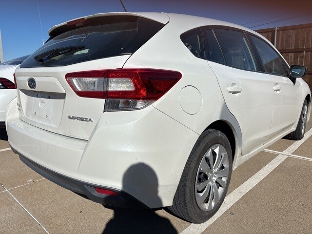 2019 Subaru Impreza 2.0i photo 3