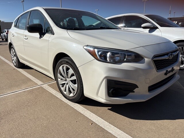 2019 Subaru Impreza 2.0i photo 2
