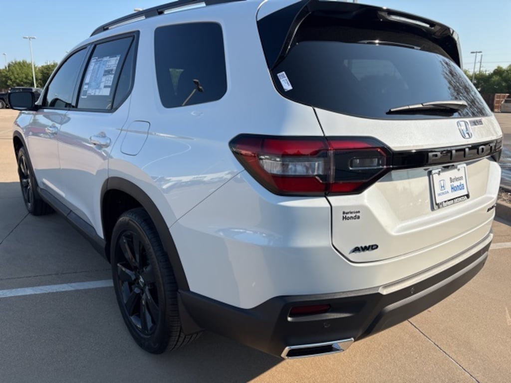 New 2025 Honda Pilot Black Edition SUV