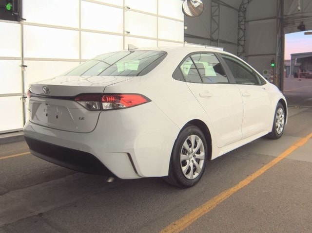 Used 2024 Toyota Corolla LE with VIN 5YFB4MDE5RP159853 for sale in Northfield, Minnesota