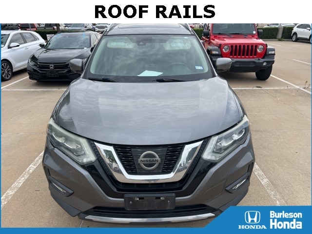 Used 2017 Nissan Rogue SL with VIN 5N1AT2MT5HC845850 for sale in Burleson, TX