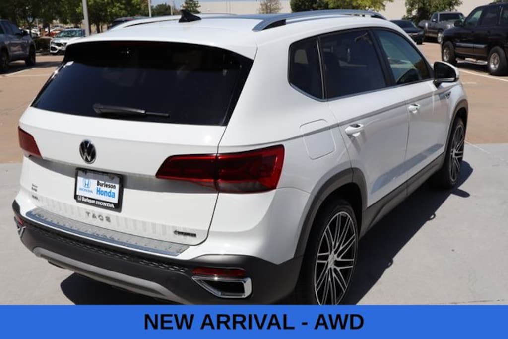 Used 2022 Volkswagen Taos 1.5T SEL 4MOTION SUV