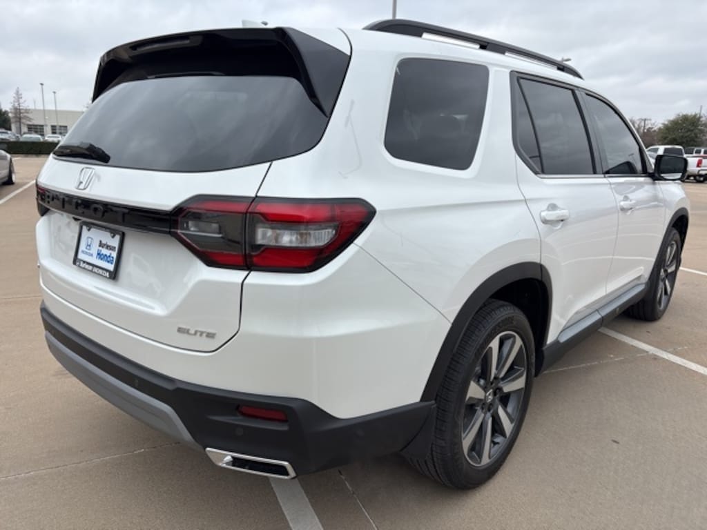 New 2025 Honda Pilot Elite SUV