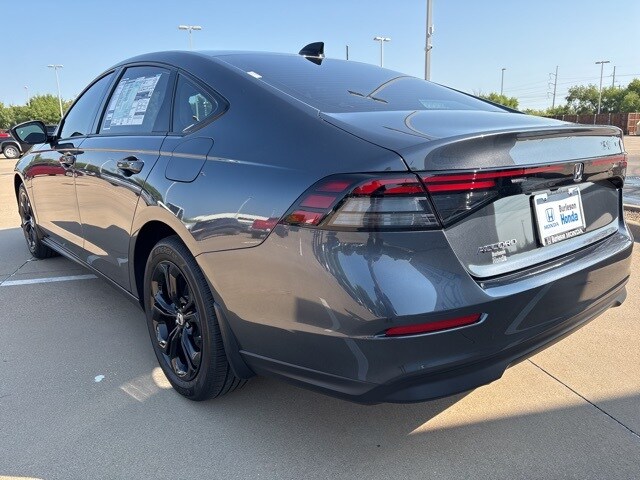 2025 Honda Accord SE photo 4