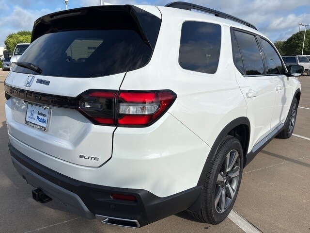2025 Honda Pilot Elite photo 3