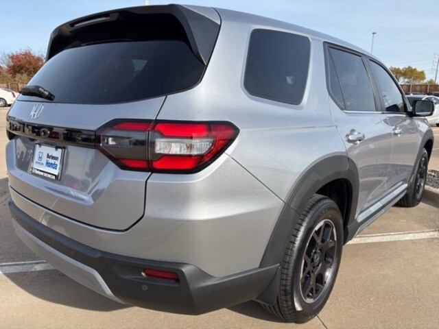 2025 Honda Pilot EX-L photo 3