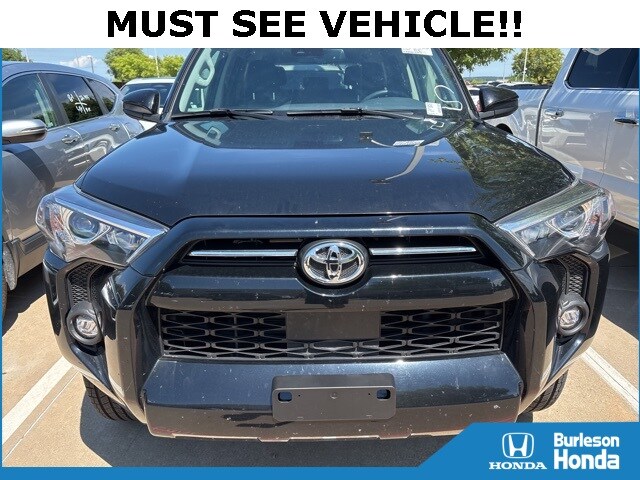 2024 Toyota 4Runner SR5 photo 2