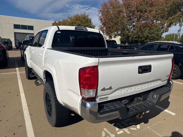 2017 Toyota Tacoma SR5 Sport TRD Pro photo 2