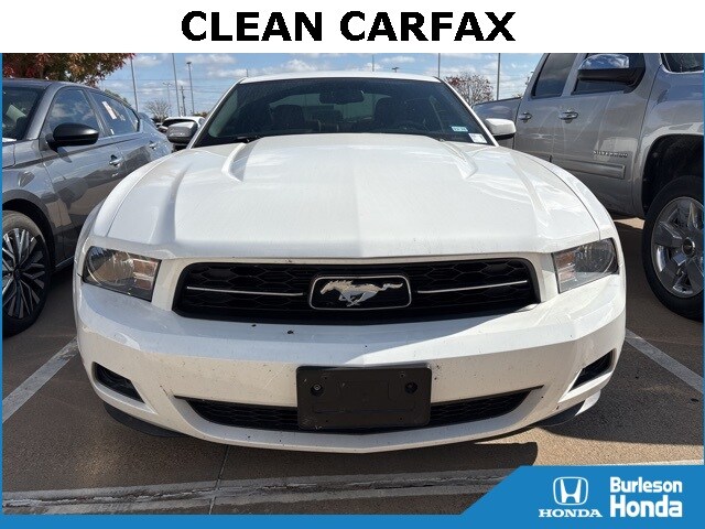 2010 Ford Mustang Base photo 2