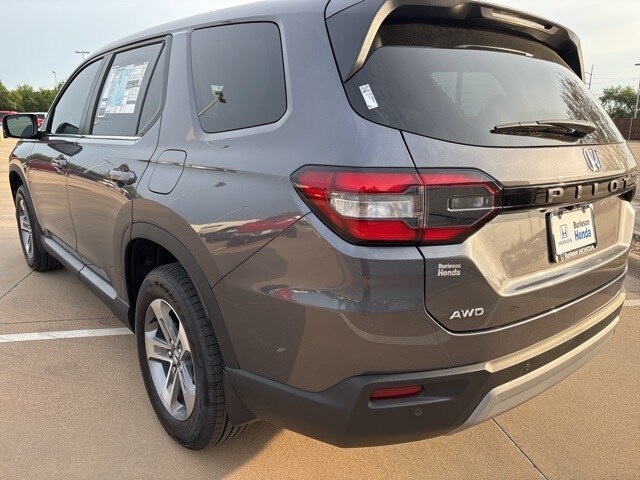 2025 Honda Pilot EX-L photo 3