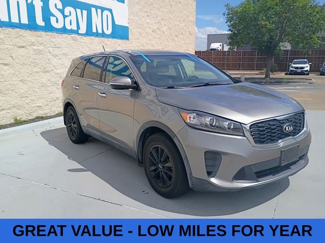 Used 2019 Kia Sorento L with VIN 5XYPG4A32KG531711 for sale in Burleson, TX