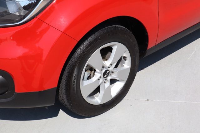 Used 2019 Kia Soul Base with VIN KNDJN2A28K7677258 for sale in Burleson, TX
