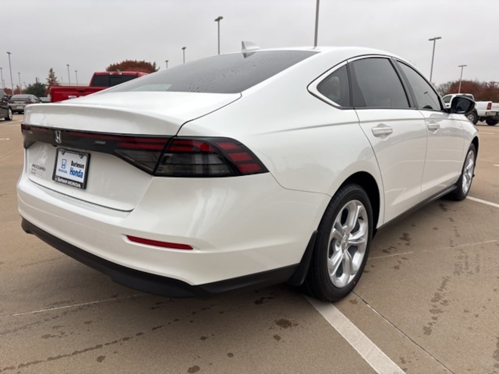 New 2025 Honda Accord LX Sedan