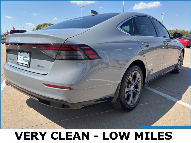 2025 Honda Accord Hybrid EX-L photo 2