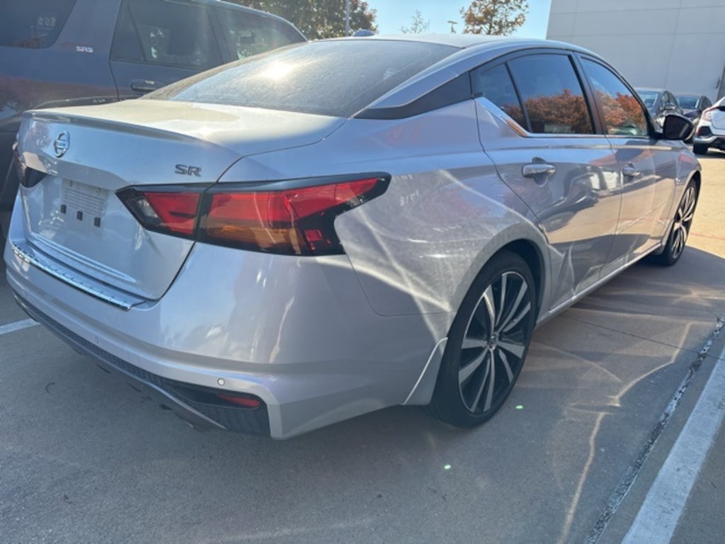 Used 2022 Nissan Altima 2.5 SR Sedan
