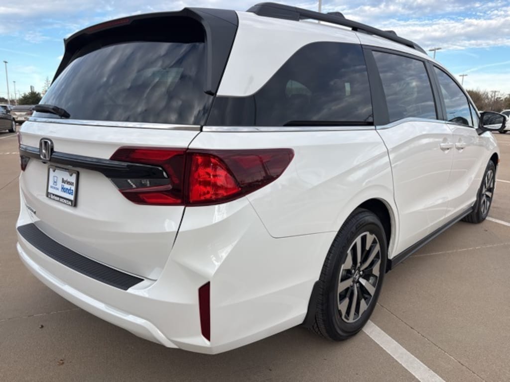New 2026 Honda Odyssey EX-L Van Passenger