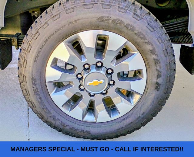2025 Chevrolet Silverado 2500HD Custom - Photo 14