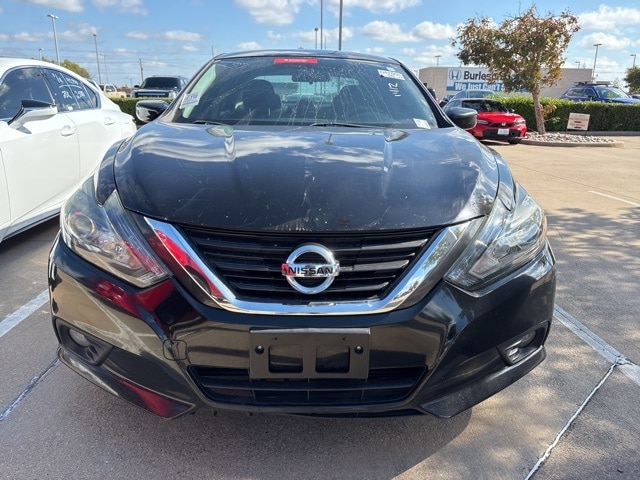 Used 2017 Nissan Altima SR with VIN 1N4AL3AP3HN334262 for sale in Burleson, TX