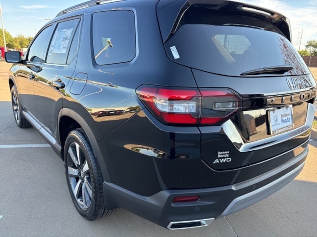 New 2025 Honda Pilot Touring SUV