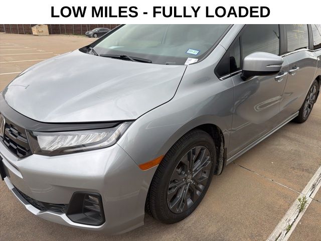 2025 Honda Odyssey Touring's photo