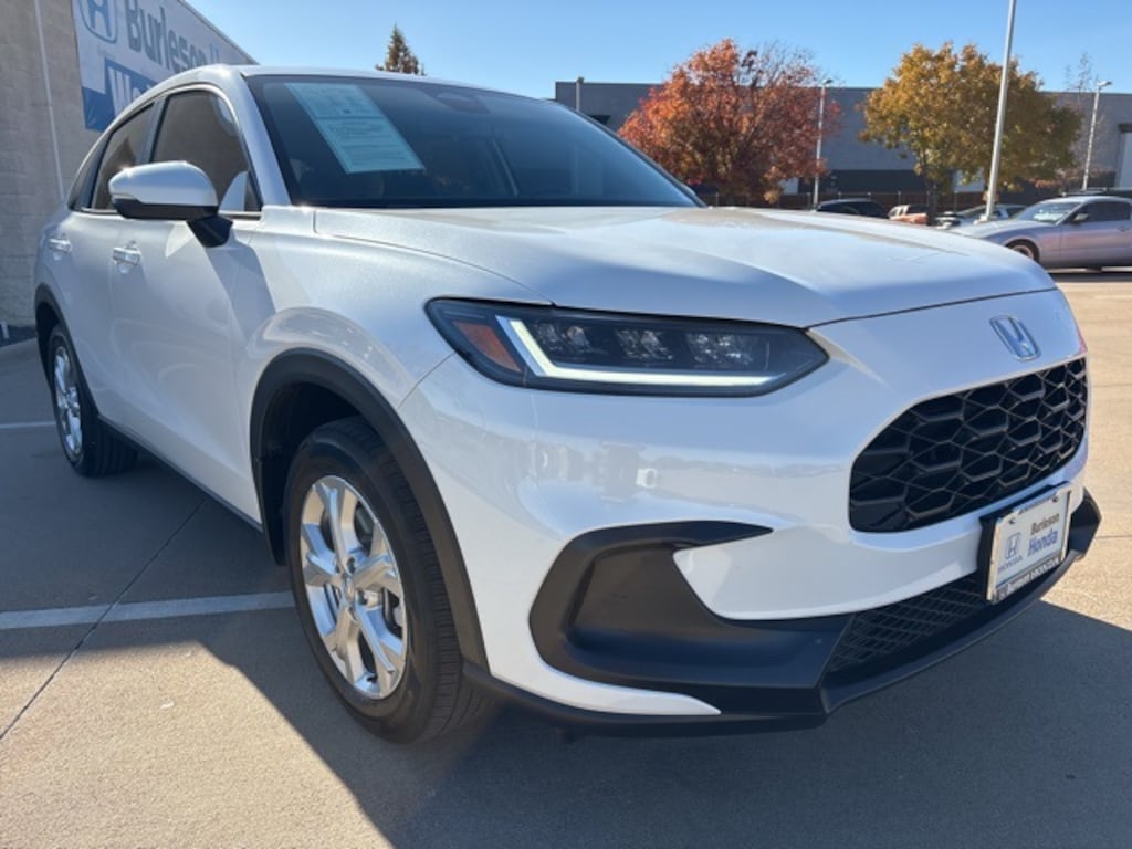 Certified 2025 Honda HR-V LX SUV