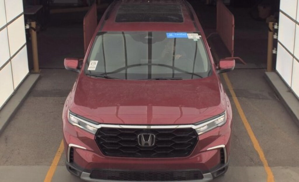 Used 2024 Honda Pilot Elite SUV