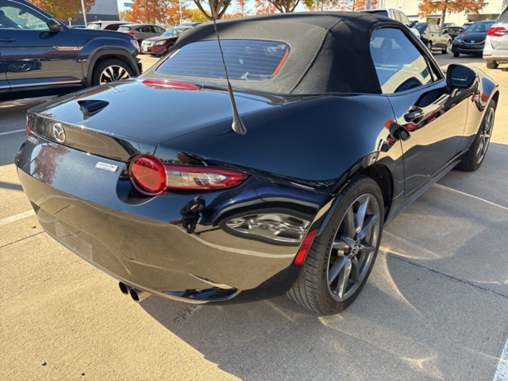 Used 2016 Mazda Mazda MX-5 Miata Grand Touring Convertible