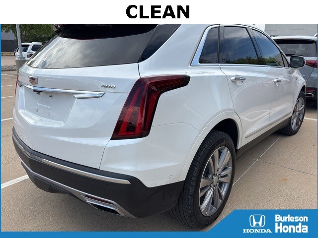 2024 Cadillac XT5 Premium Luxury photo 2