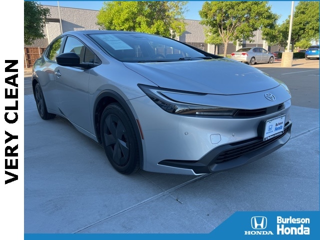 Used 2023 Toyota Prius Limited with VIN JTDACAAU2P3004756 for sale in Burleson, TX