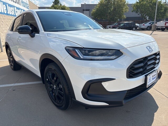 2026 Honda HR-V Sport photo 2