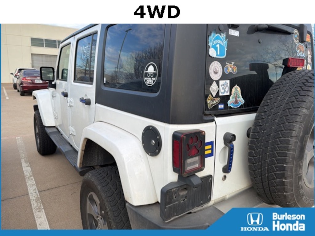 Used 2017 Jeep Wrangler JK Unlimited Sahara 4x4 SUV