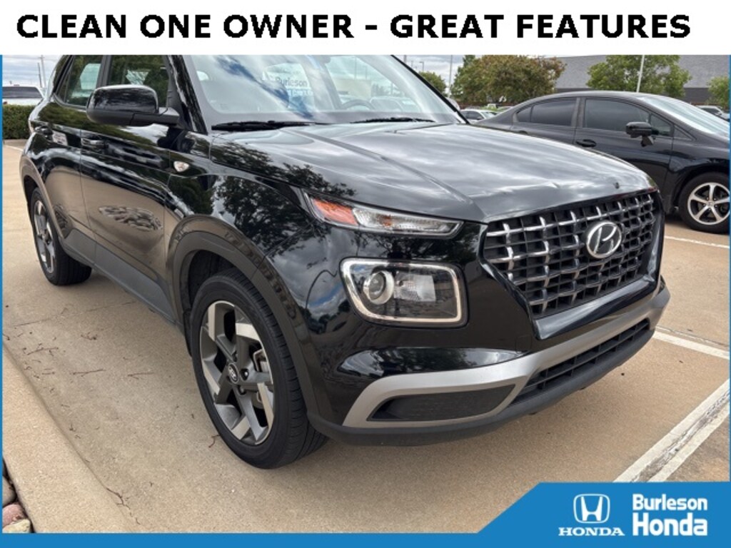 Used 2024 Hyundai Venue SEL SUV