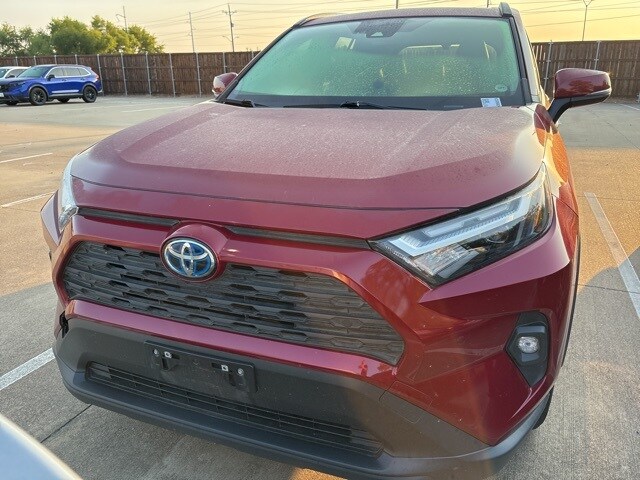 Used 2022 Toyota RAV4 XLE Premium with VIN JTMB6RFVXND058552 for sale in Northfield, Minnesota