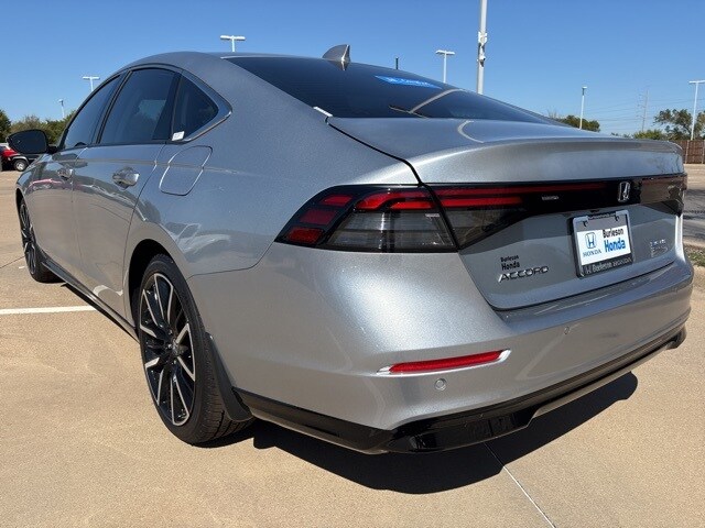 2025 Honda Accord Hybrid Touring photo 4