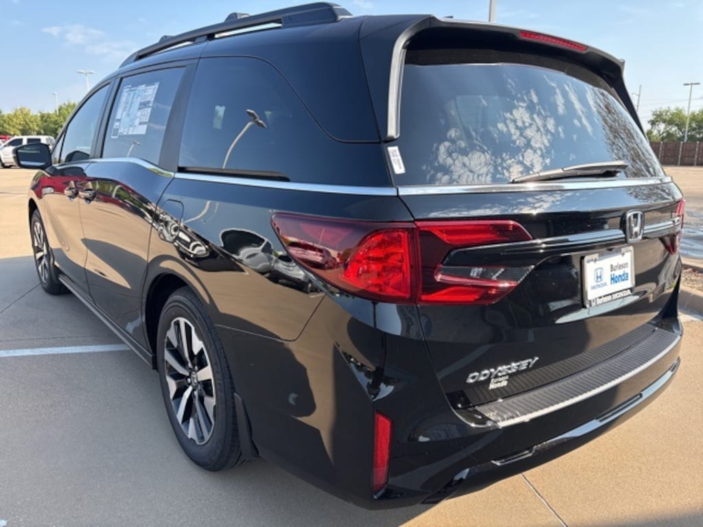 New 2026 Honda Odyssey EX-L Van Passenger