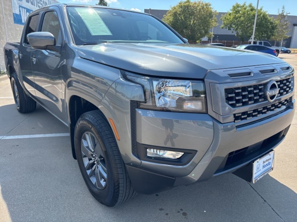 Used 2025 Nissan Frontier SV Truck Crew Cab