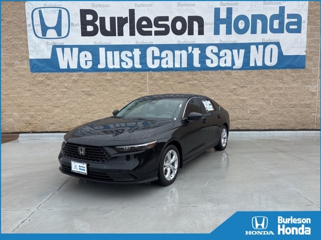 2025 Honda Accord LX's photo