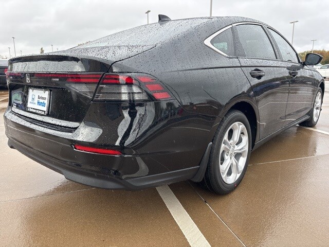 2025 Honda Accord LX photo 2