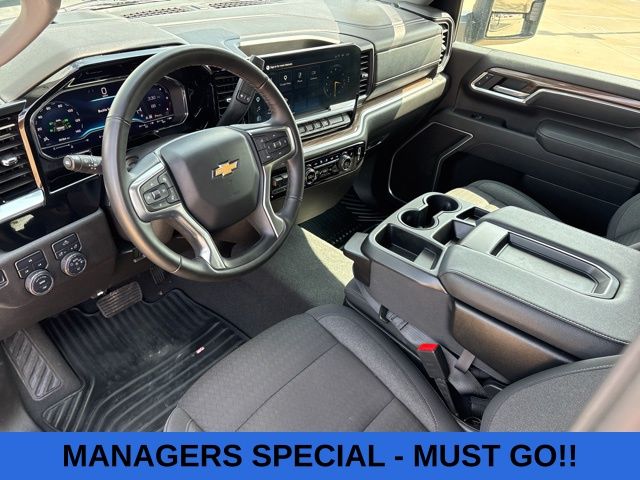 2025 Chevrolet Silverado 2500HD LT - Photo 13