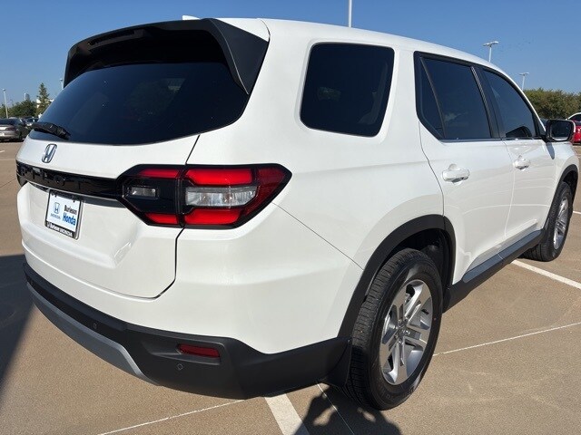 2025 Honda Pilot EX-L photo 3